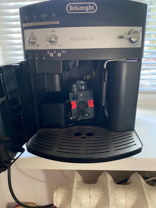Кофе машина DeLonghi