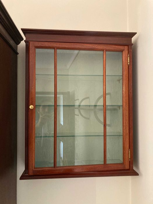 Mobiliario antigo para venda em conjunto ou como peças separadas