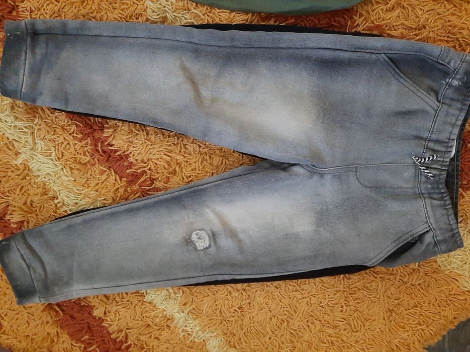 Одяг на хлопчика,дарую.