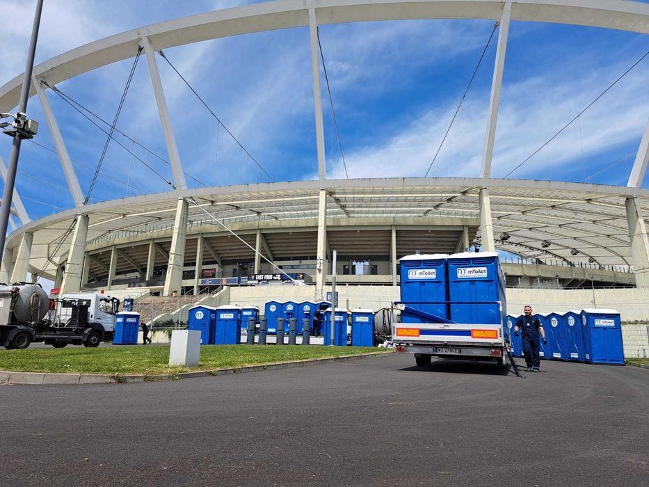 Toaleta przenośna wynajem toalety toalet kabina wc na budowę imprezę