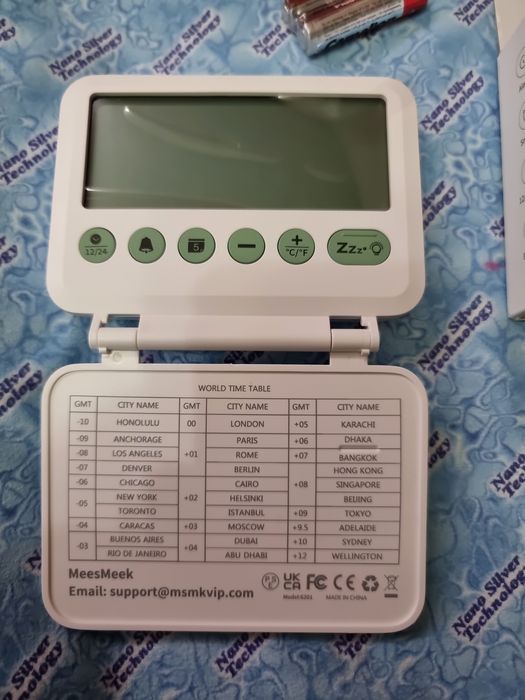 Nowy Small Digital Alarm Clock