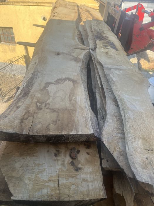 Dąb brusy po suszarni  brusy dębowe tarcica