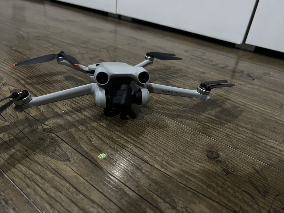 Dron dji3 pro jak nowy