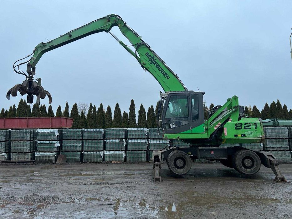 Koparka przeładunkowa Sennebogen 821