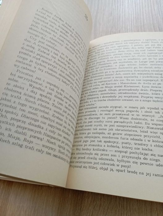 Hemingway - Komu bije dzwon