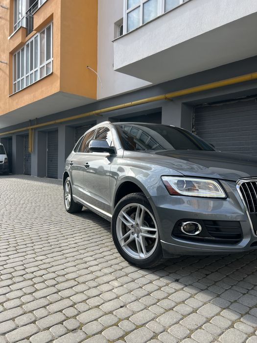 Продам Ауді Q5 Преміум плюс 2015 року 2.0 бензин