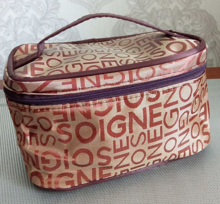 Продам нові і зручні косметички