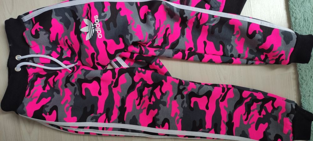 Dres Adidas NOWY r.146-152