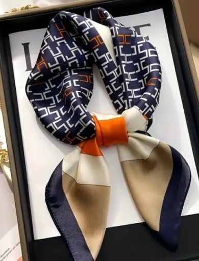 Nowa apaszka eleganckie kolory jedwabista 70 x 70