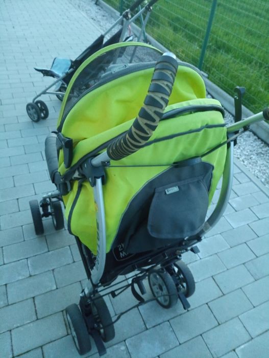 Wózek spacerowy Coneco Saturn – lekki, składany, wygodny!