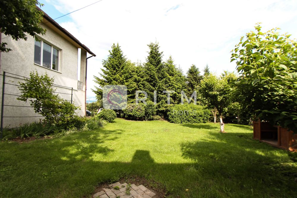 Ексклюзивний будинок садибного типу з розкішною територією с.Тарасове