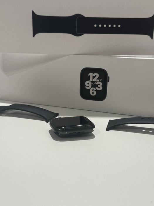 Apple watch se 44mm - aluminium czarny