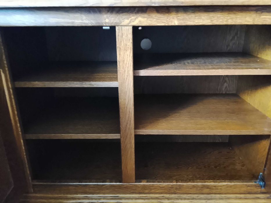 Sprzedam drewnianą komode