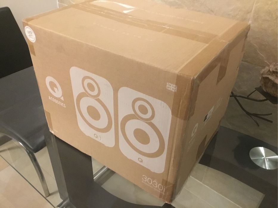 Colunas QAcoustics 3030i