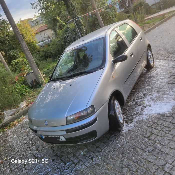 Fiat punto cinza