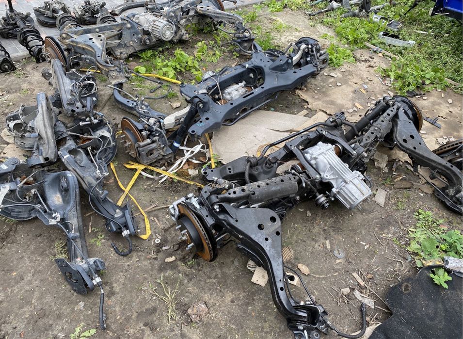 Nissan Rogue. Nissan Rogue Sport: рычаг кулак стойка полуось подрамник