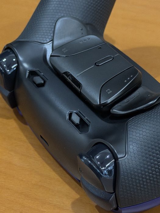 Dualsense PS5 c/Paddles & Trigger Click + Kontrol Freek