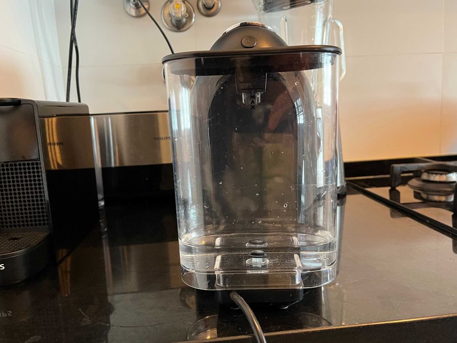 Máquina de Café Delta Q Qool Preta – Excelente Estado