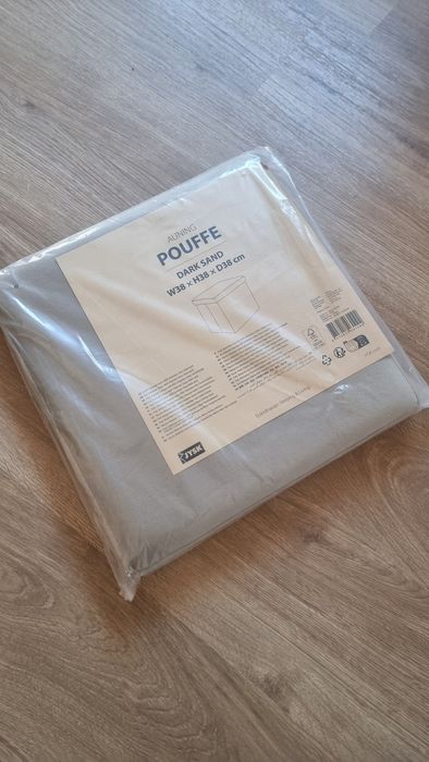 Pufe com arrumação