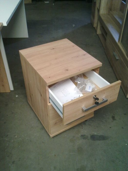 Kontenerek na kółkach pod biurko (dąb artisan) Nowy