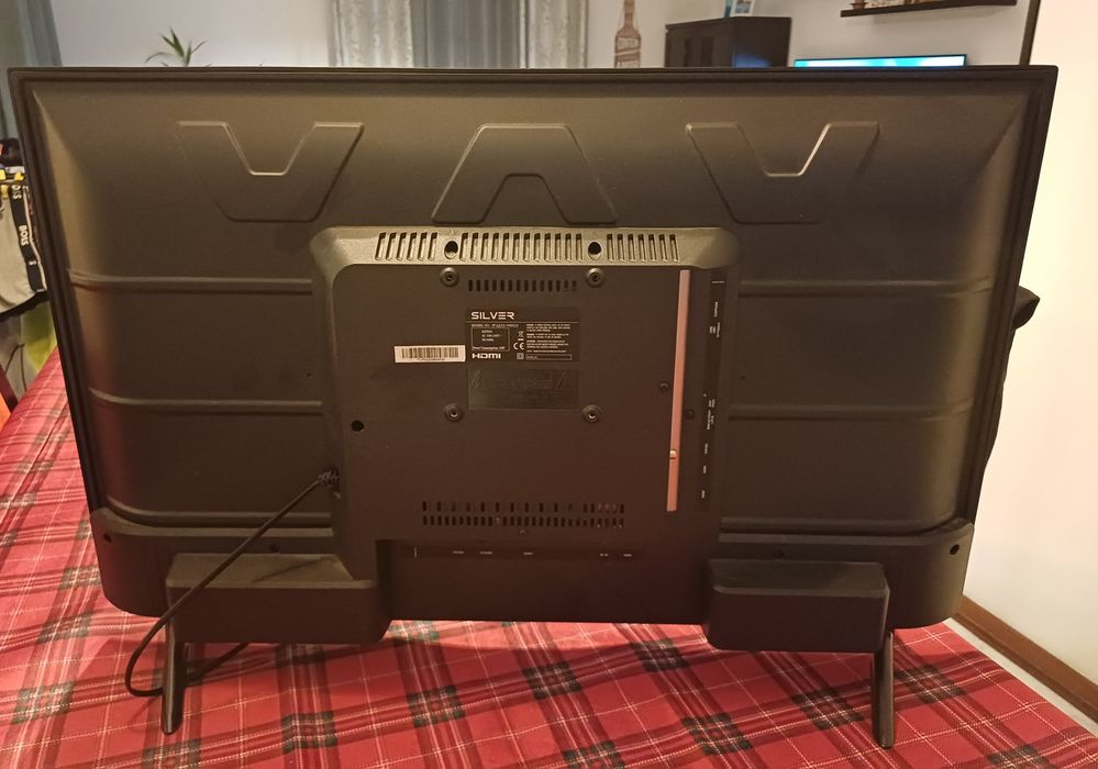 TV LED Silver 32' - 81cm