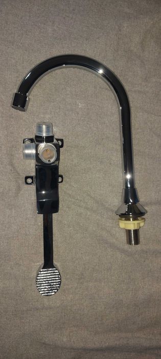 Torneira de pedal água quente e fria misturador 1 ou 2 águas