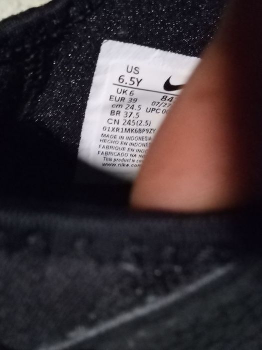 Tênis Nike modelo hurache número 39