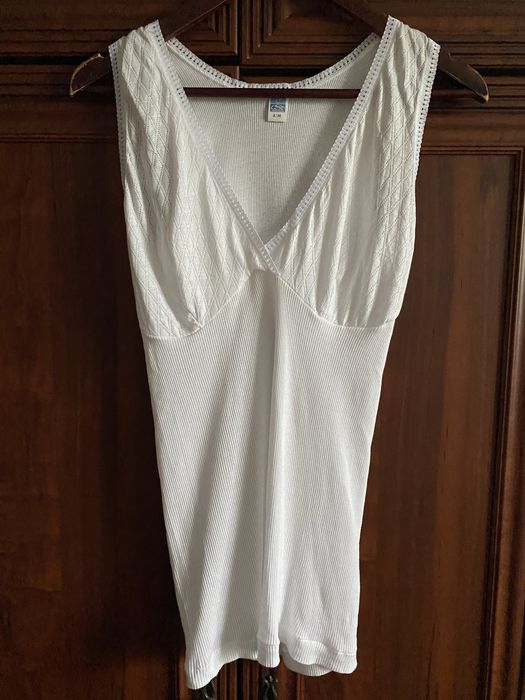 Майка жіноча біла напівпрозора