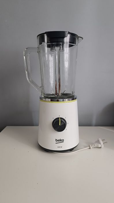 Blender Kielichowym Beko tbn7602w
