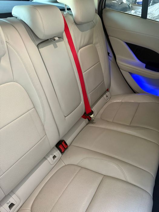 Jaguar i-pace evo 400