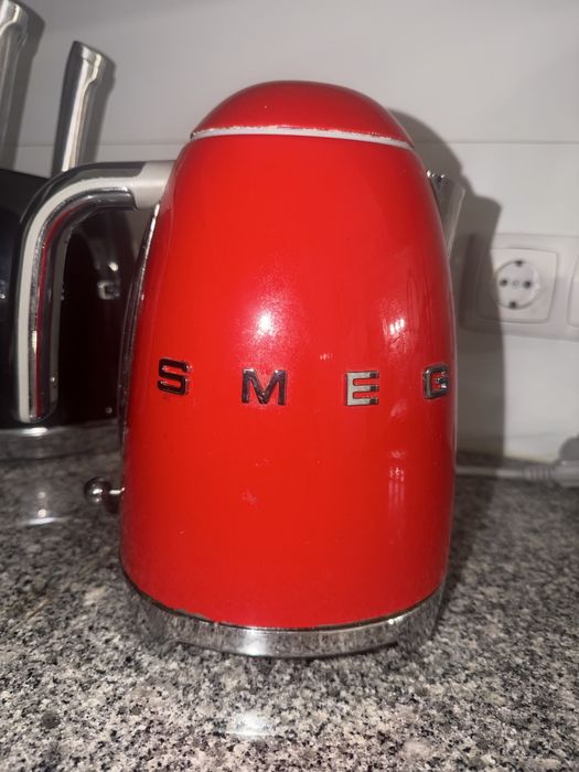 SMEG jarro electrico