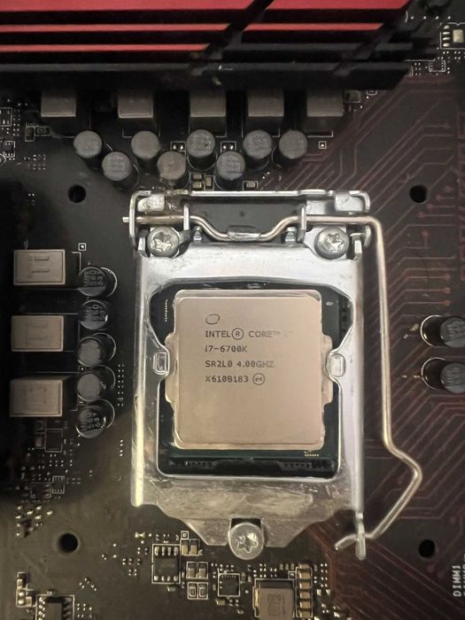 Conjunto com Processador I7 6700K e Motherboard H170 GAMING M3