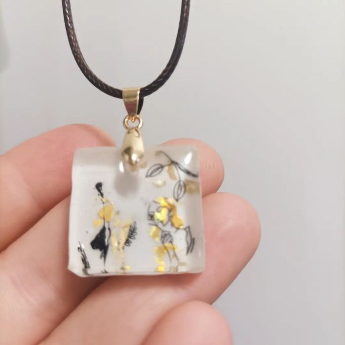 Vários modelos de colares de Epoxy resin