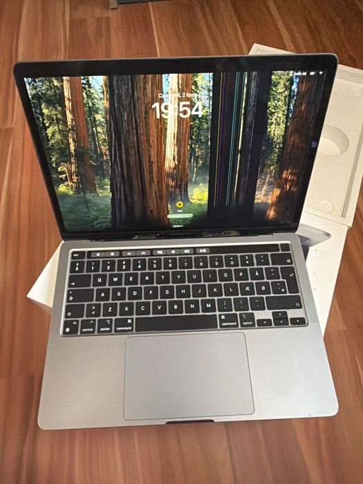 MacBook Pro M1 2020 Kondycja 91% zbity ekran + oryginalne pudełko bez blokad