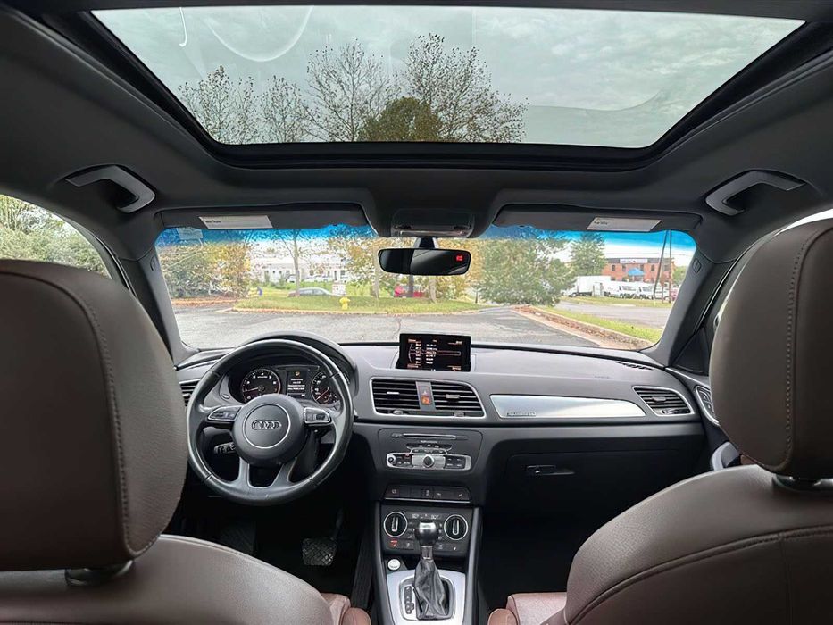 Audi Q3      2018