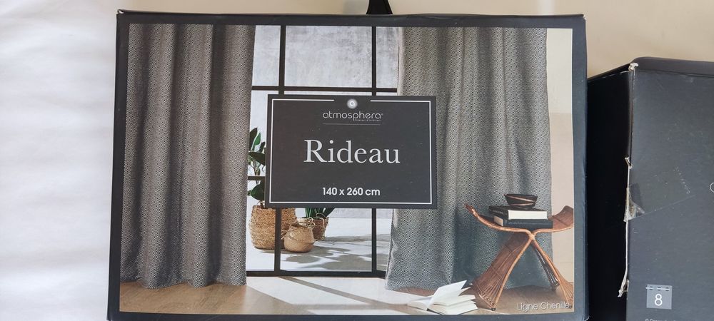 Cortinas novas, nunca usadas