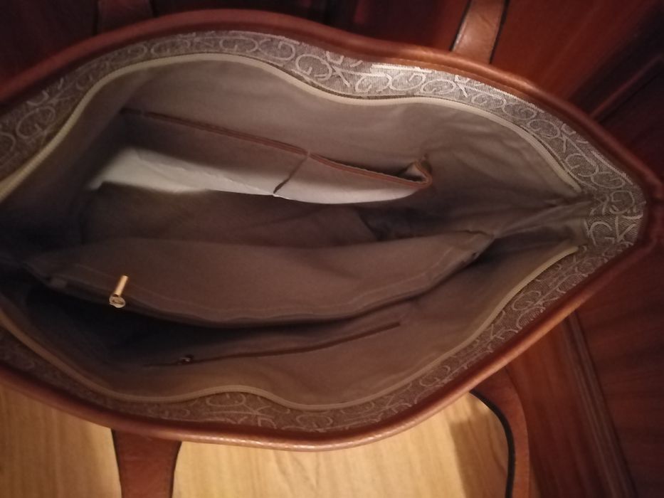 Mala com estampado cinzento