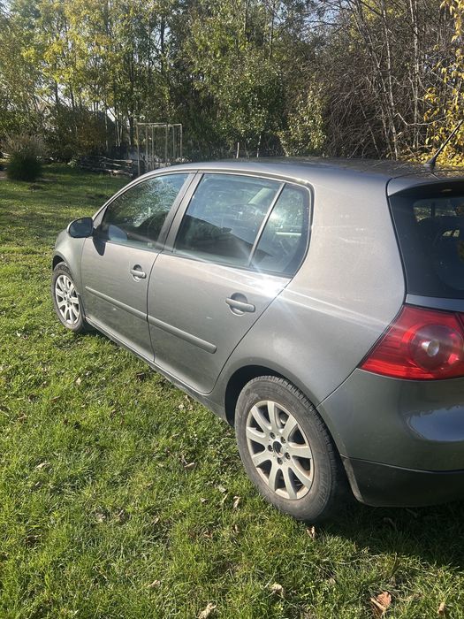 Vw golf V 1.6 Mpi