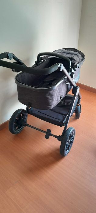 Carrinho de Bebê Completo (C/ Moisés e Bebê Conforto) - Ler Descrição