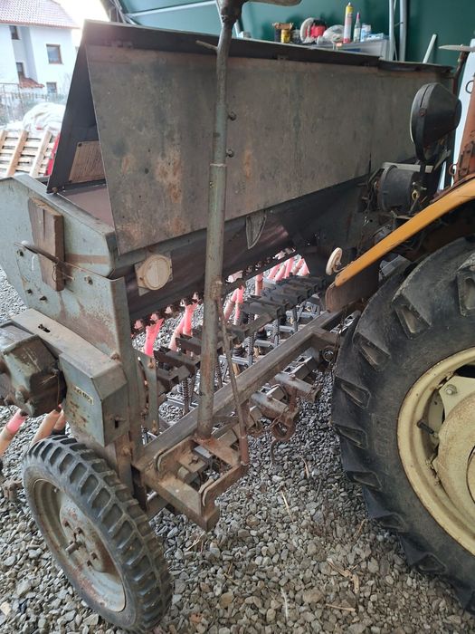 Siewnik zbożowy POZNANIAK