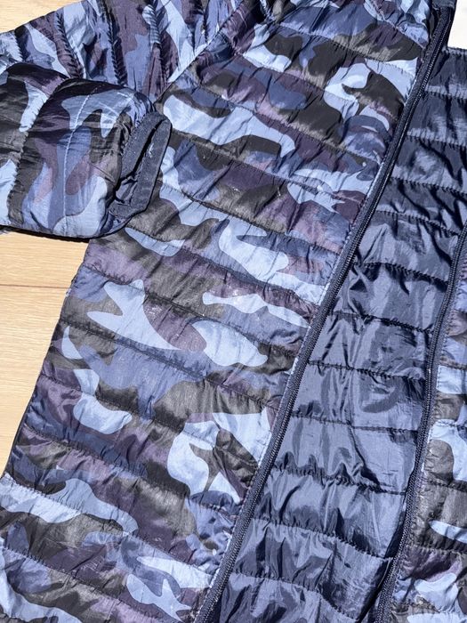 Niebieska camo kurtka ZARA