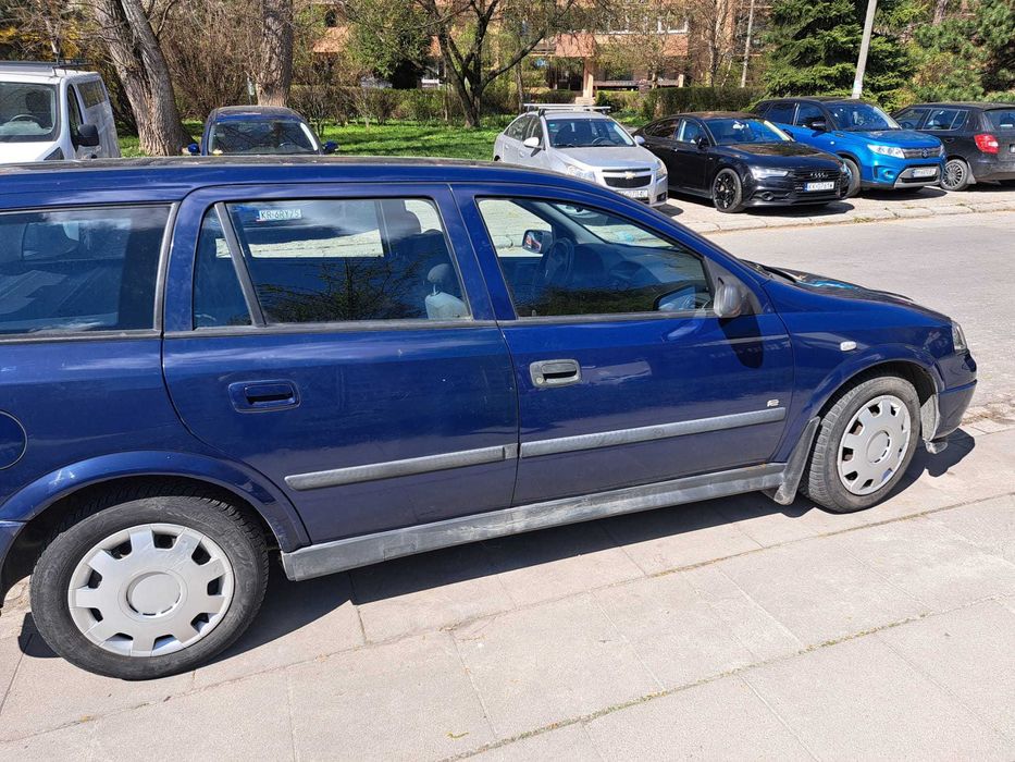 Opel Astra Karawan