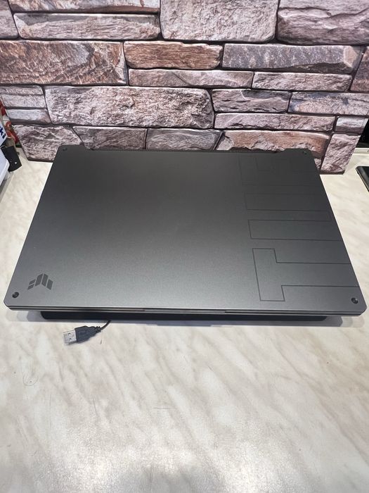 ASUS TUF Gaming F17 FX706HCB — 17,3″ Full HD 144