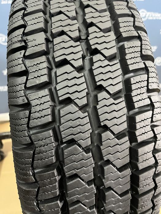 205/75R16C Continental VancoFourSeason 2 Нові