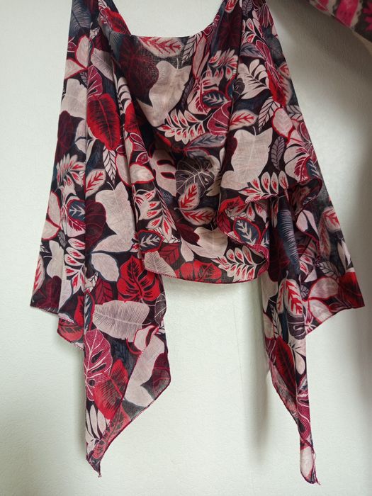 Два шарфи , нові