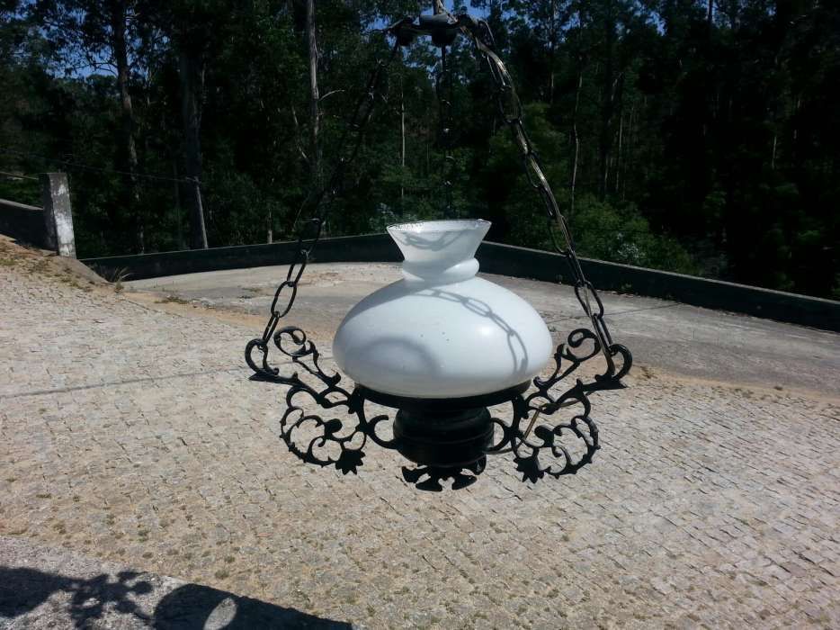 Candeeiro ferro de teto