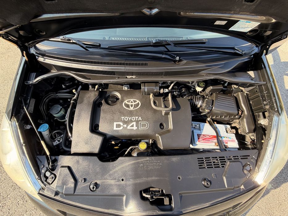 Toyota Corolla Verso D4D - 7 lugares