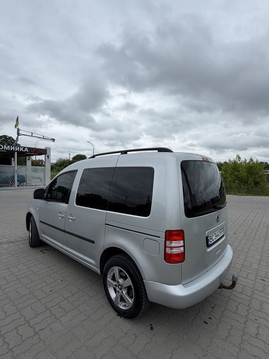 Продам кадік 2011 повний пасажир