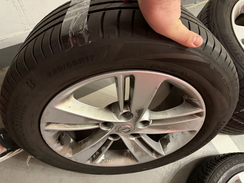 Oryginalne Felgi  Opel insignia z oponami brigestone 225/55R17