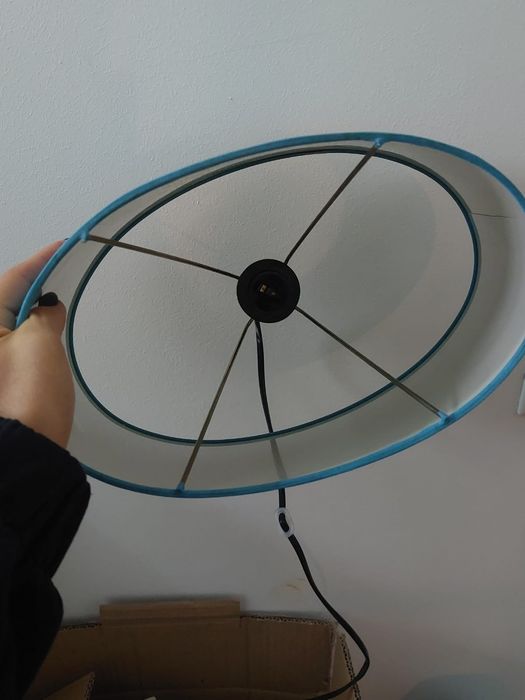 Abajour azul novo e usados.